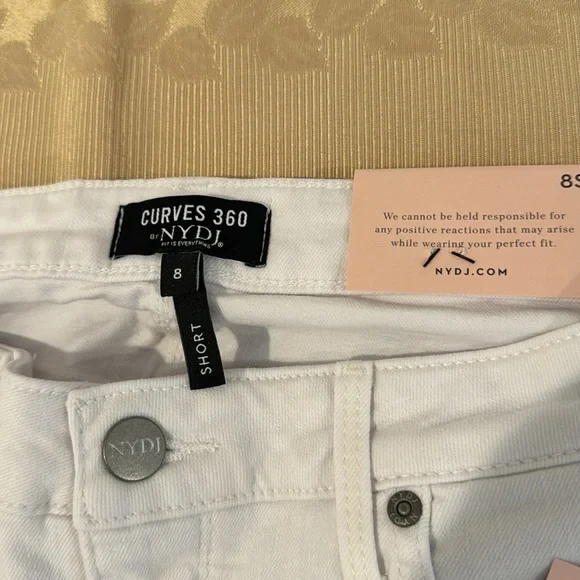 Curves 360 by NYDJ Slim Ankle Jeans. Size 8 short - Picture 6 of 13